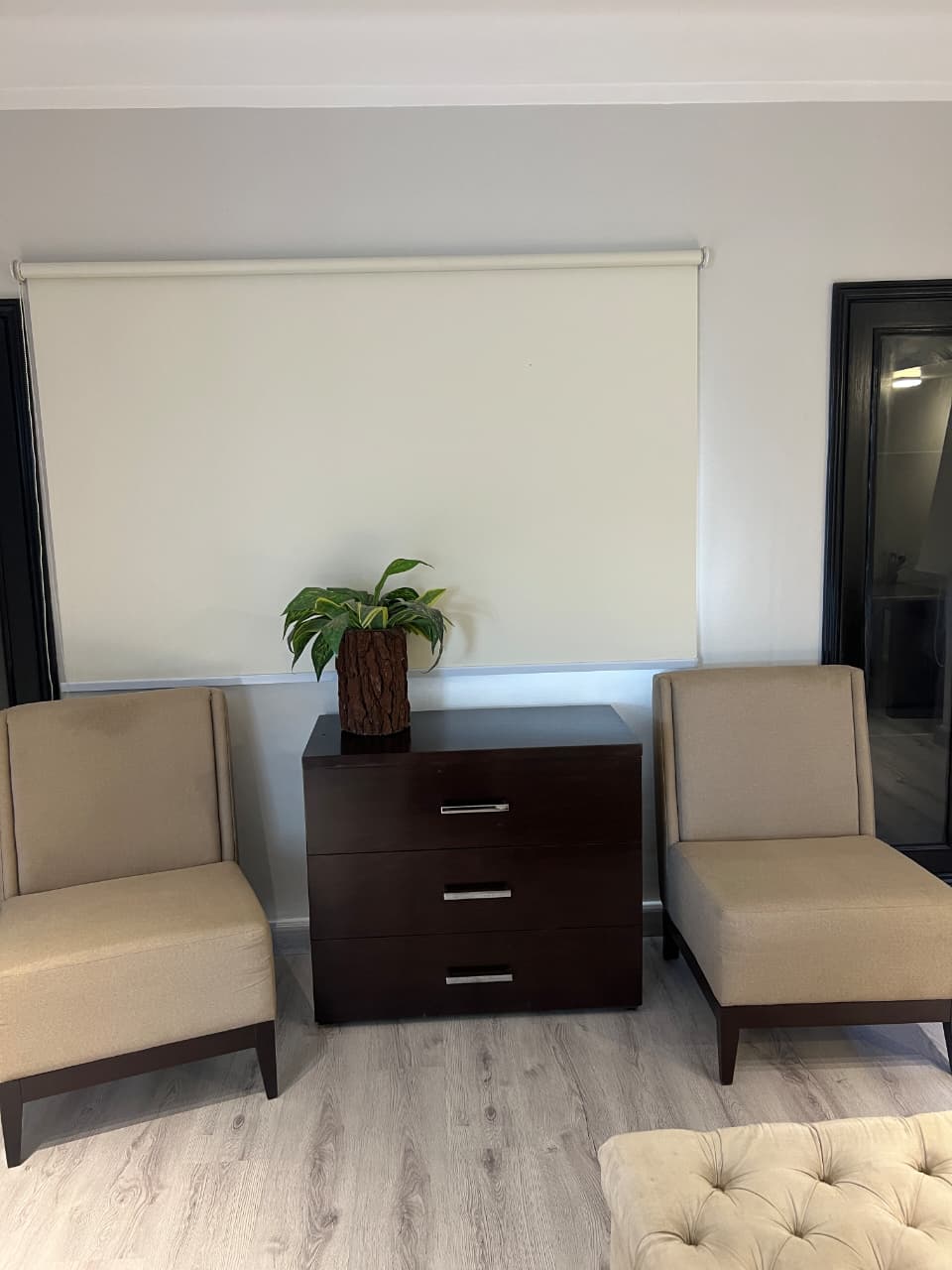 10 Bedroom Near Aga Khan, Dhoraji