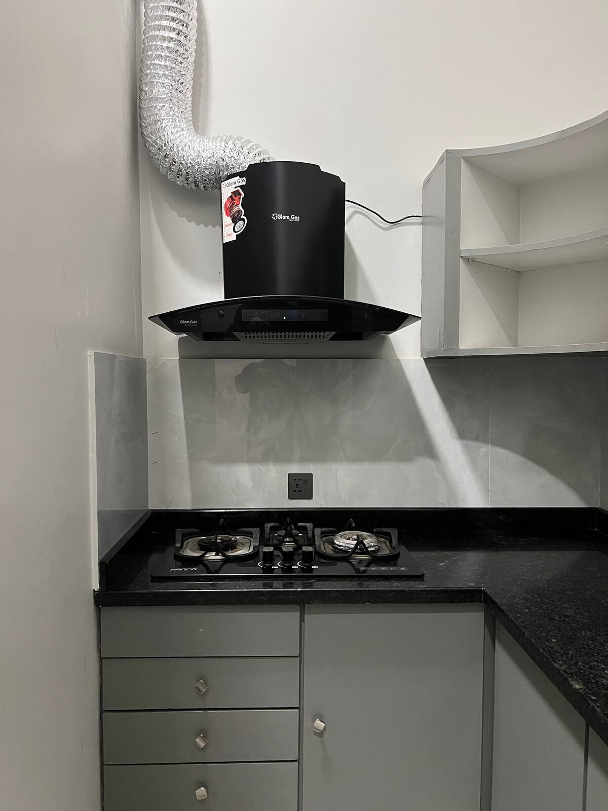 1 Bedroom Master Suite in Dhoraji (Aga Khan)